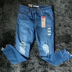 Levi's 710 Super Skinny jeans